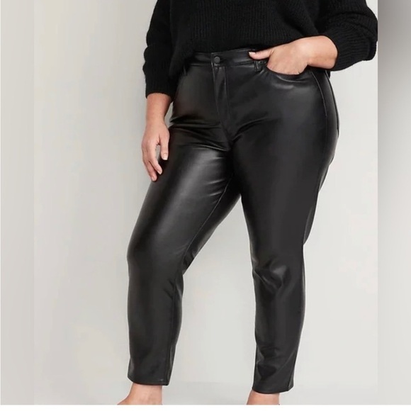 OLD NAVY NWOT Black High-Waisted OG Straight Leg Faux Leather Ankle Pants - Picture 1 of 10